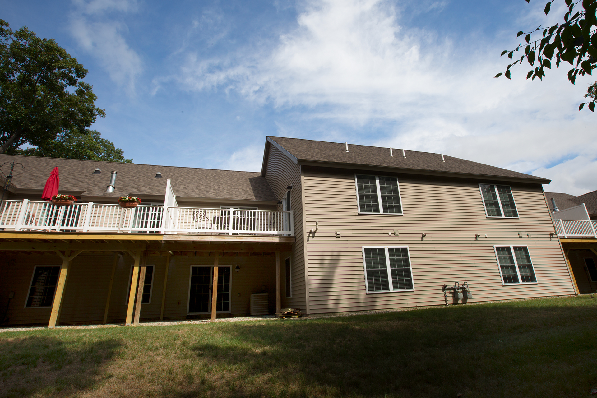 34 Cottage Lane, East Hampstead, NH HUBCAM Full Service Real Estate